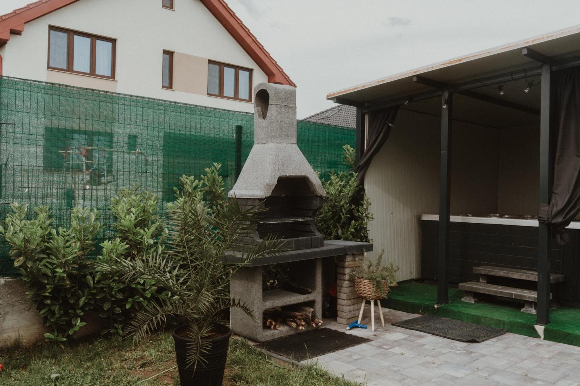 Casa Abiiani Hotel Oradea Exterior foto